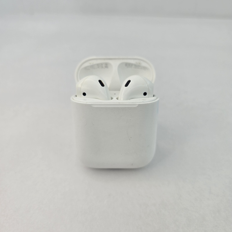 ظاهر کیس و گوشی ایرپاد بلوتوثی اپل مدل Apple AirPods 2 