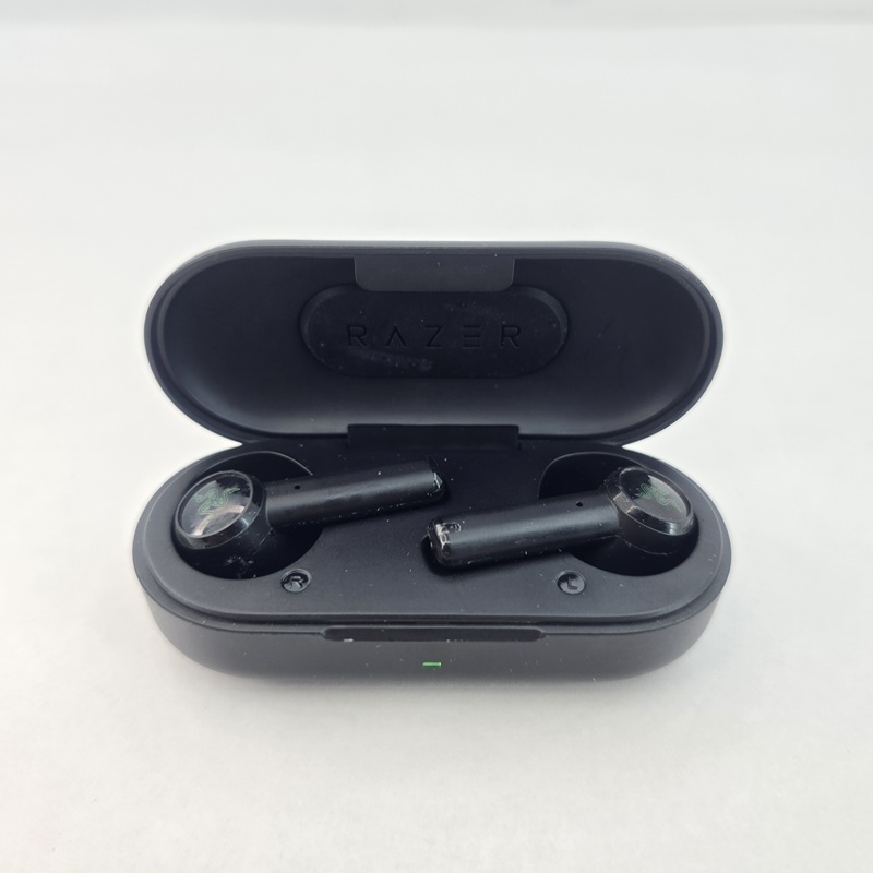 ظاهر کیس و گوشی ایرپاد اپن باکس بلوتوثی ریزر مدل  Razer Hammerhead True Wireless X