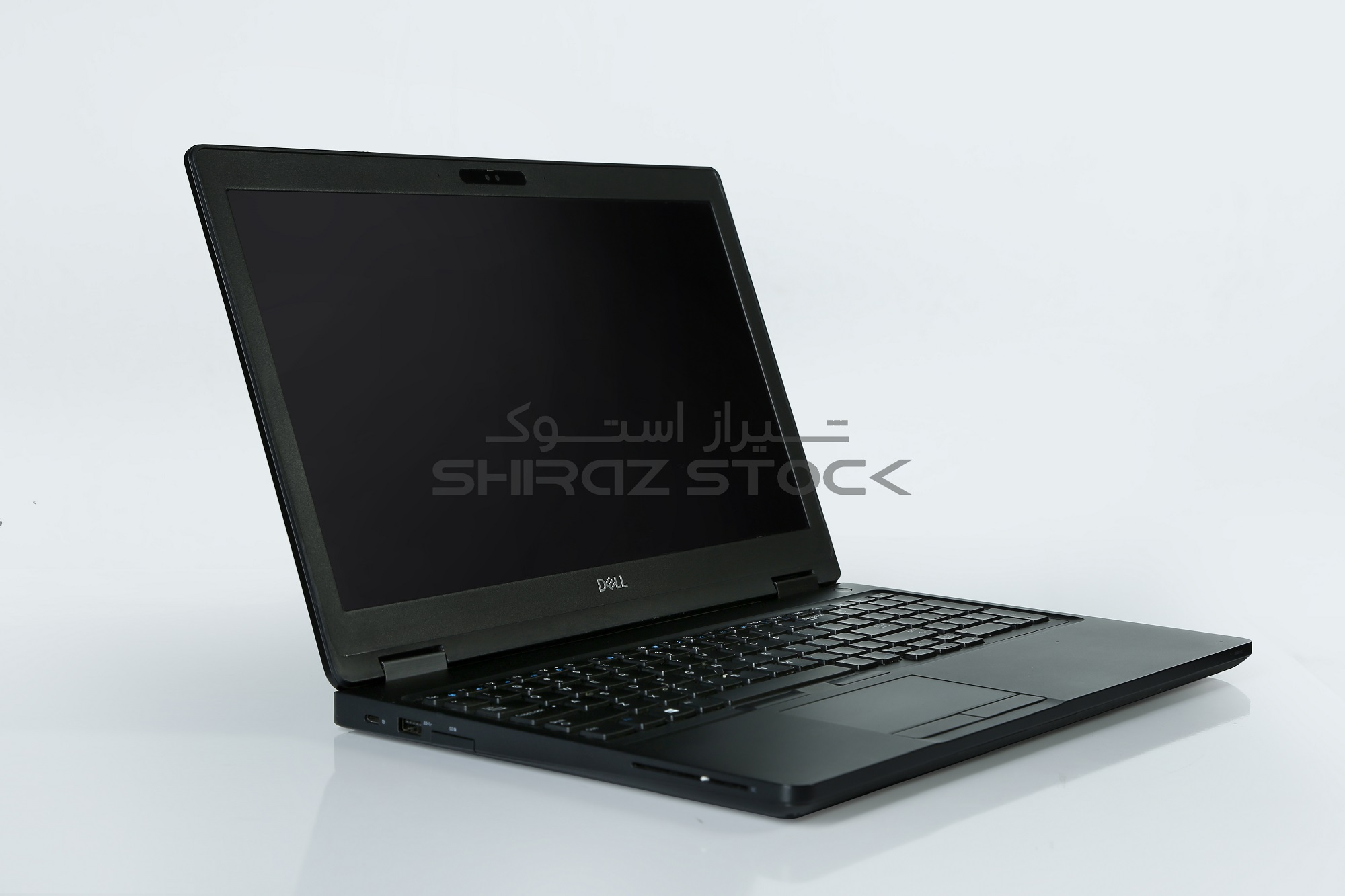 DELL Latitude 5590 front