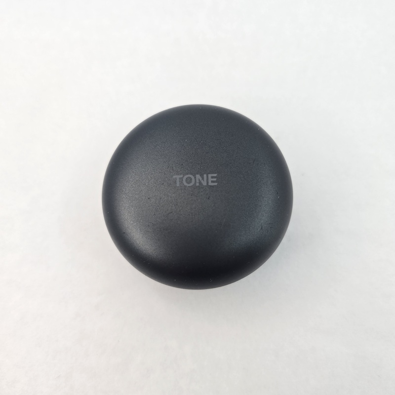 ظاهر ایرپاد استوک هدفون بلوتوثی ال جی مدل LG TONE Free FP9