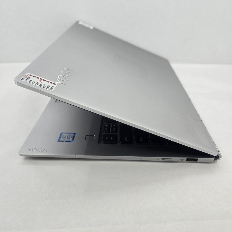نمای کنار لپ تاپ استوک LENOVO YOGA 920 